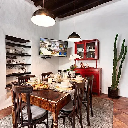 別荘 El Patio De Franky